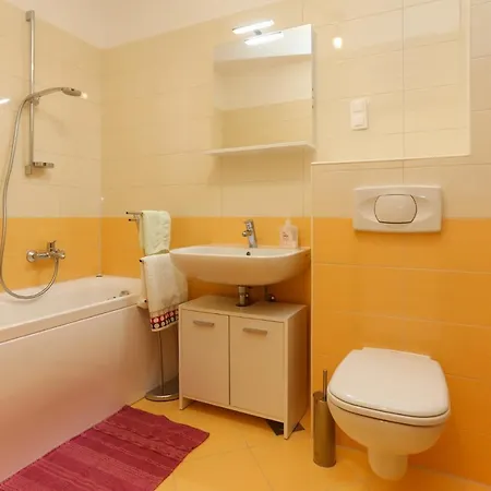 아파트 Apartman Tepli Bok
